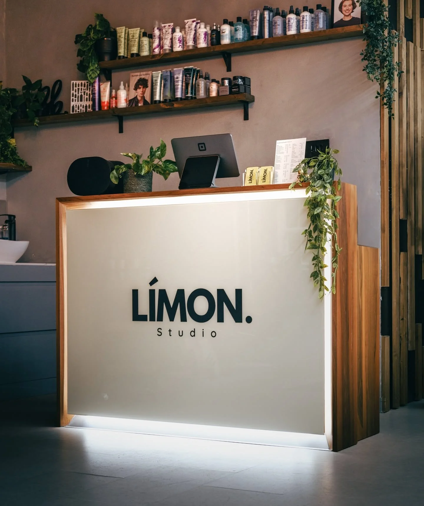 Limon Studio Hair Barbers Winchester Dybles Estate Agent 5.jpg