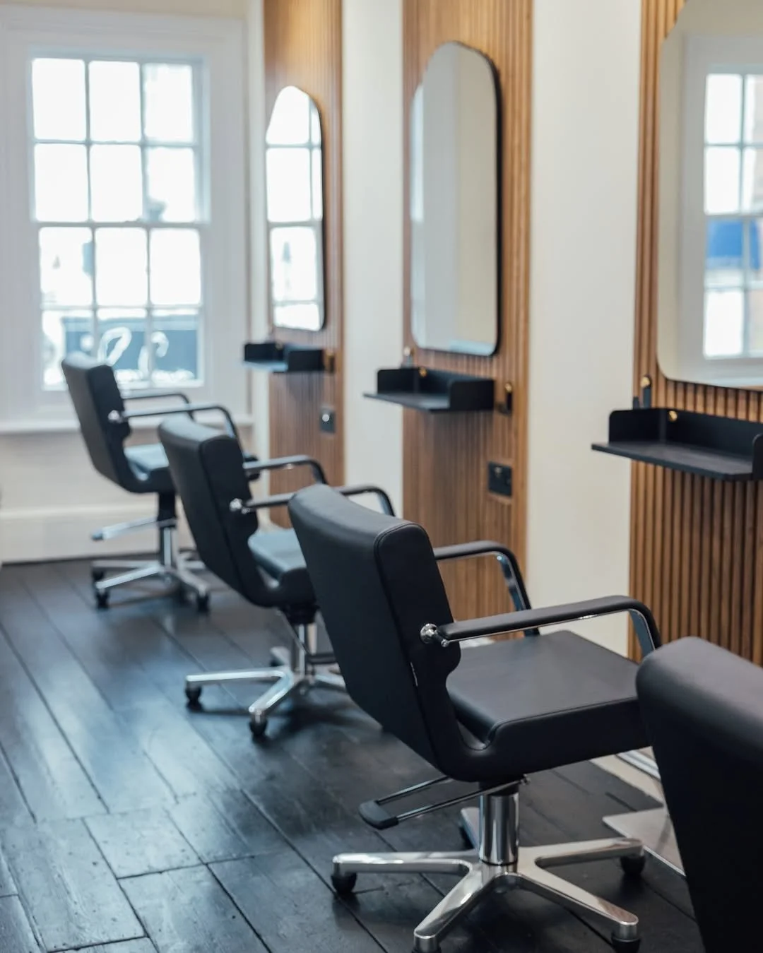 Ferry + Ferry Salon Winchester Dybles Estate Agent 9.jpg