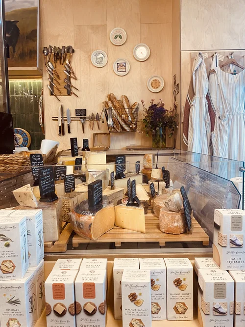 Online home of cheese monger Sophie, specialist cheese shop in