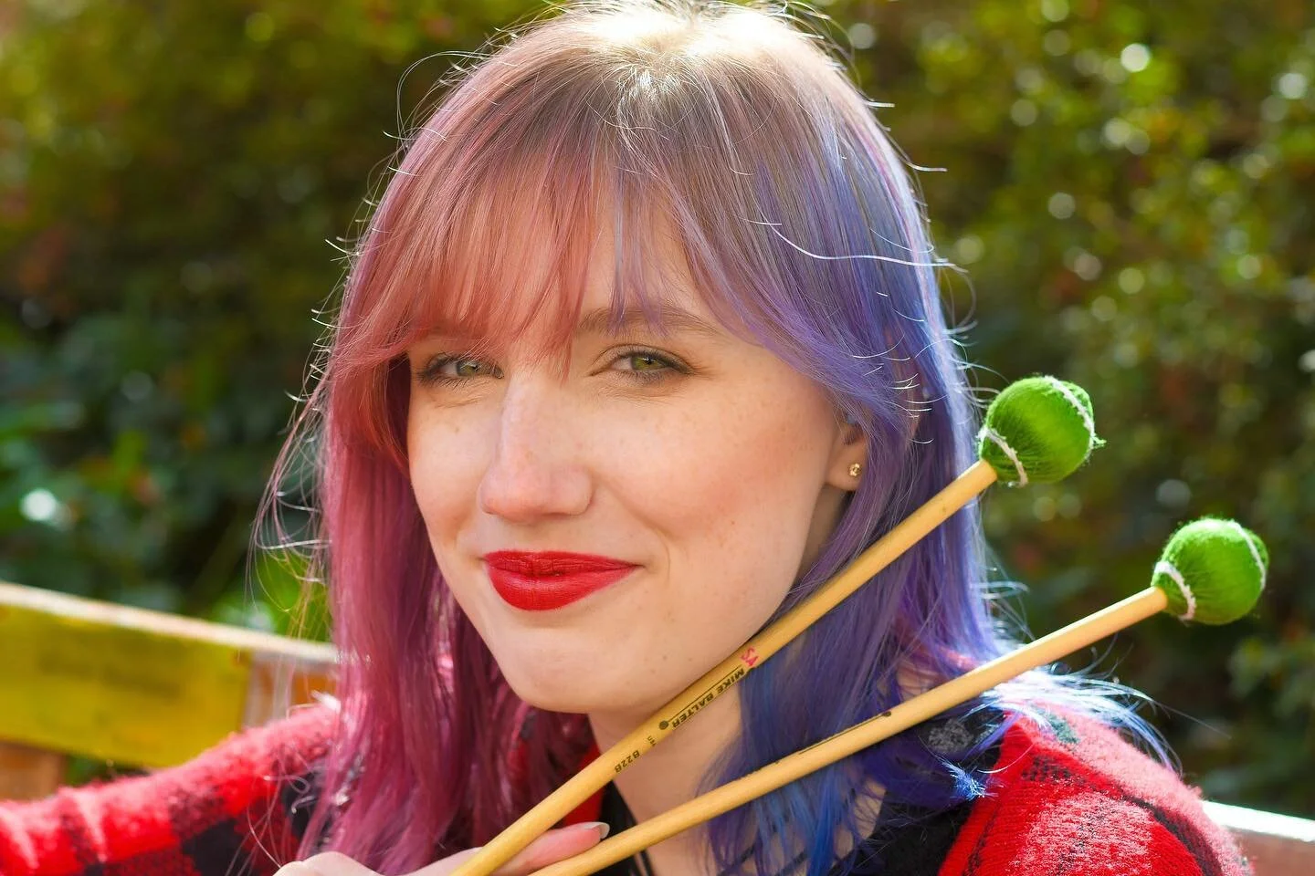 say hi to vibrant syd! ❤️💙

such a cold day, but syd was a superstar with trying new things in the gardens &amp; doin' the thing in front of the camera! 💛✨

ty for your endless patience w/ my lens changes &amp; me wanting to be so exact w/ my 50mm 