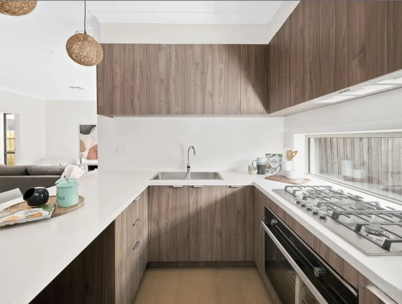 74AN-Kitchen.jpg
