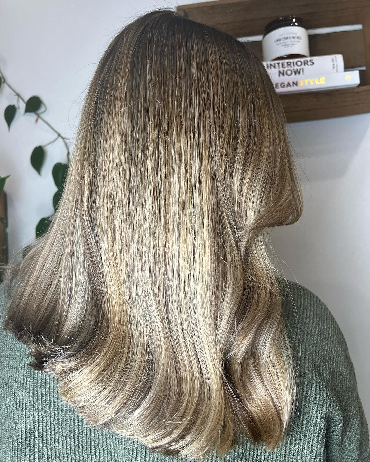 Natural foiling with a fresh cut 🤌
Swipe for before ↪️↪️
