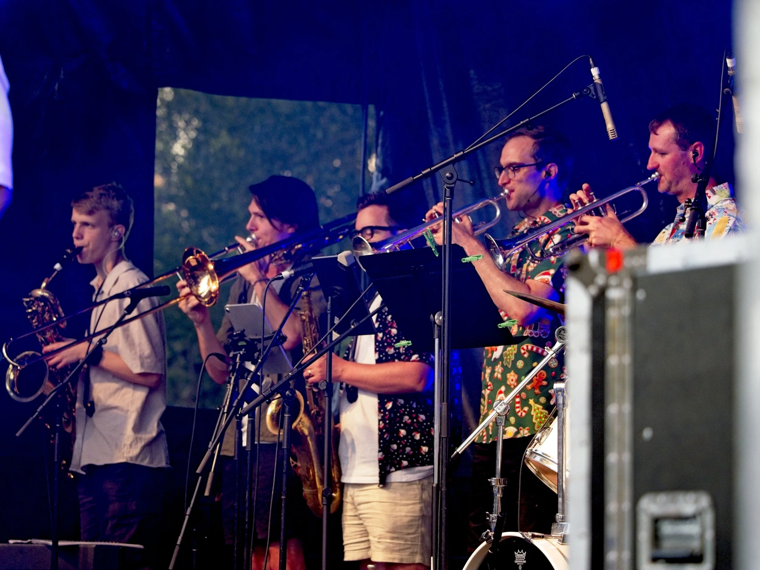 Carols band