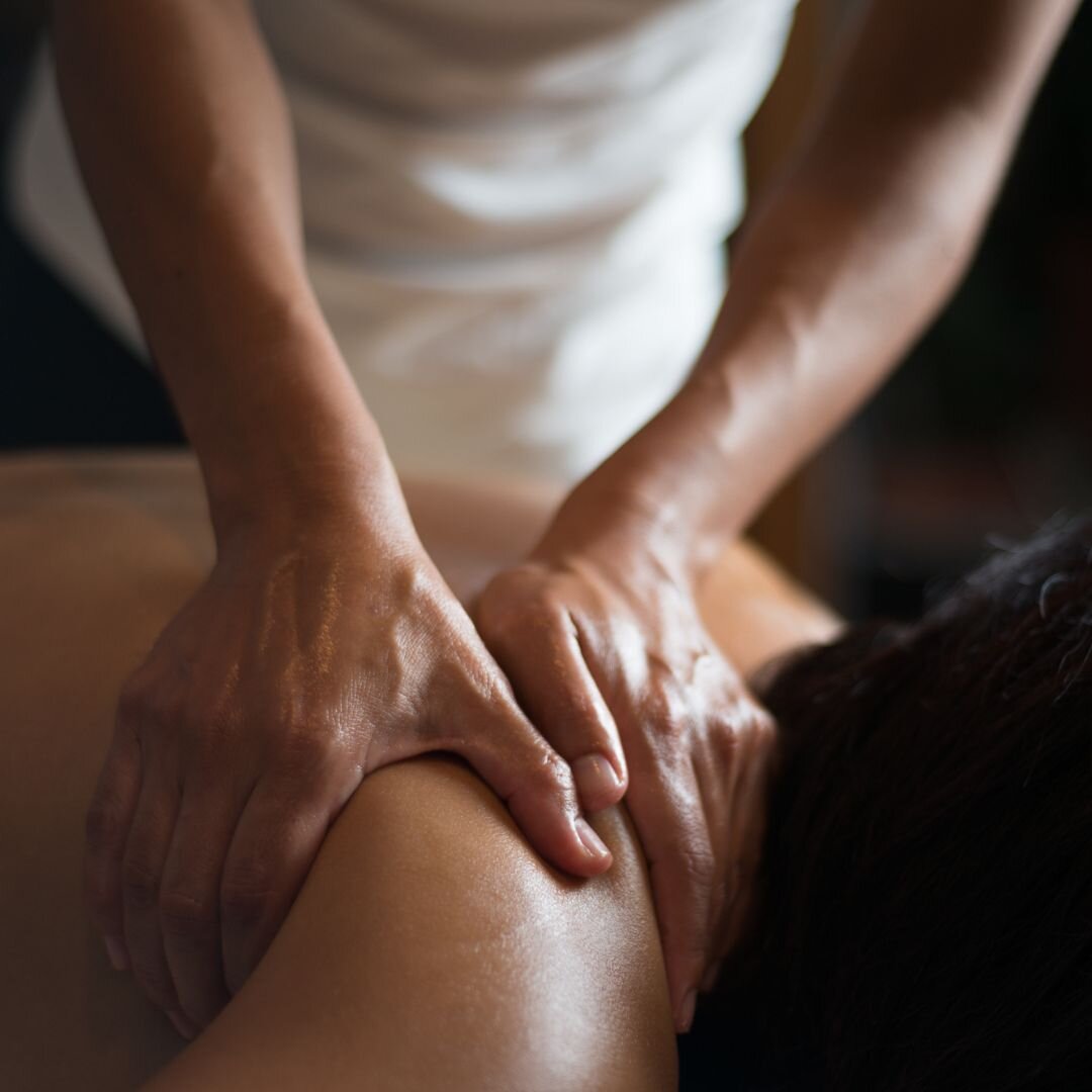 Loosen your muscles and take a moment to yourself in a relaxing experience at Nature Massage Centre ✨