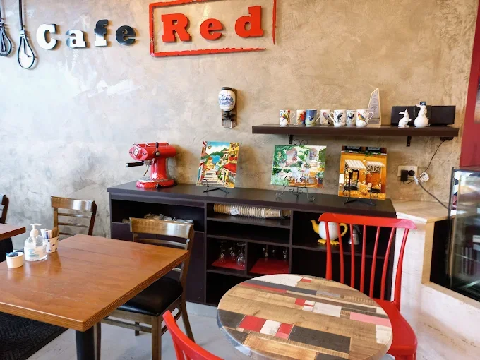 A local café worth slowing down for!