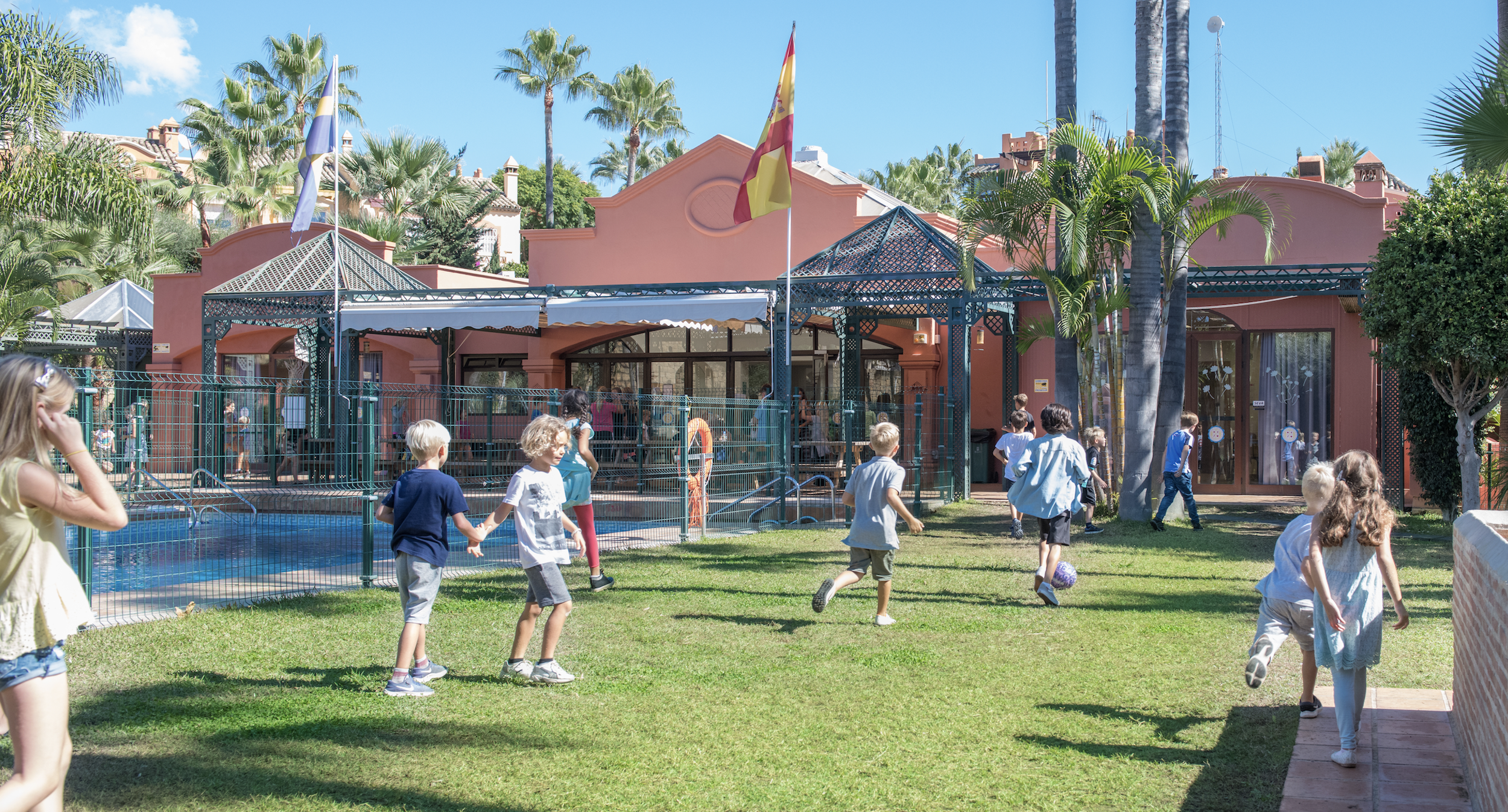 Att flytta till Spanien med barn: Vad behöver jag tänka på?