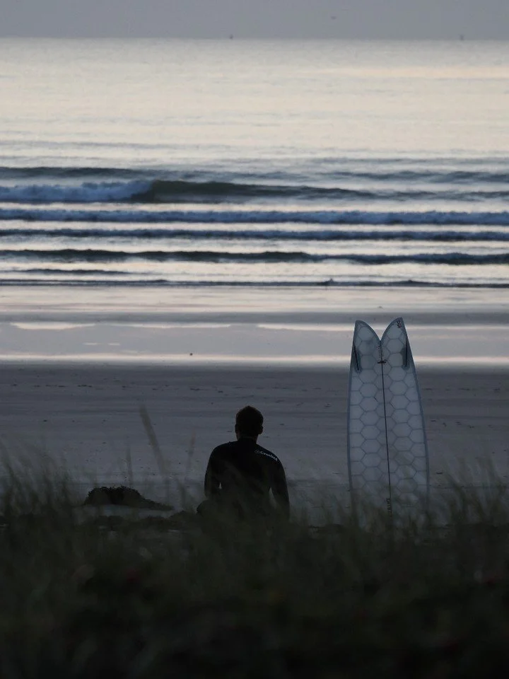 Our co-founder Luke got out this past week on a few of our shapes on a rare few days of waves. Trying not to get too excited about what is to come for hurricane season, but the hype is building!

Get your fall board now from us, orders are open, cust