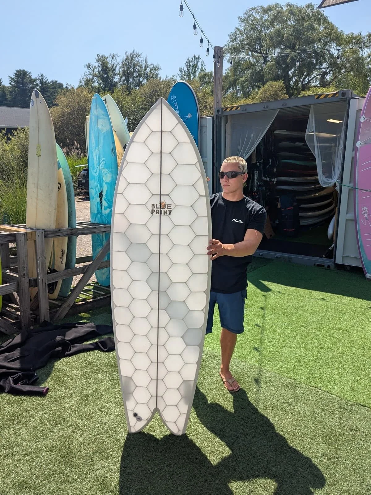 Looking to try a board?? 

Drop down to @cinnamonrainbows1983 to take a look at our 6&rsquo;2 fish, and take it out for a demo! There are sure fun waves out there now with more swell in the water! 

#nhsurf #surfnh #surfboards #newenglandsurf #3dprin