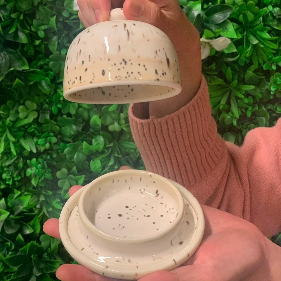 Techniques: Wheel-throwing, trimming, glazing