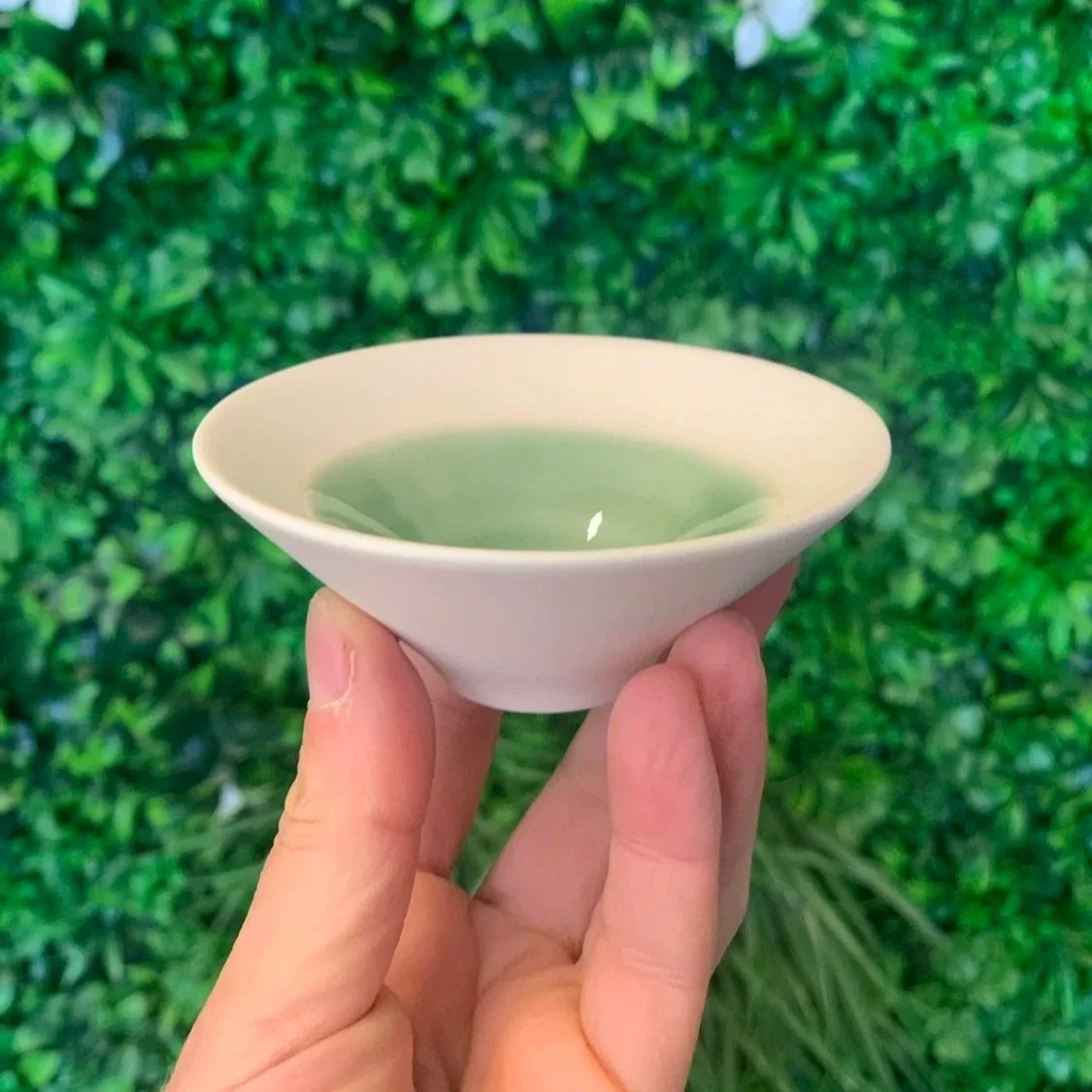 Techniques: Wheel-throwing, trimming, glazing