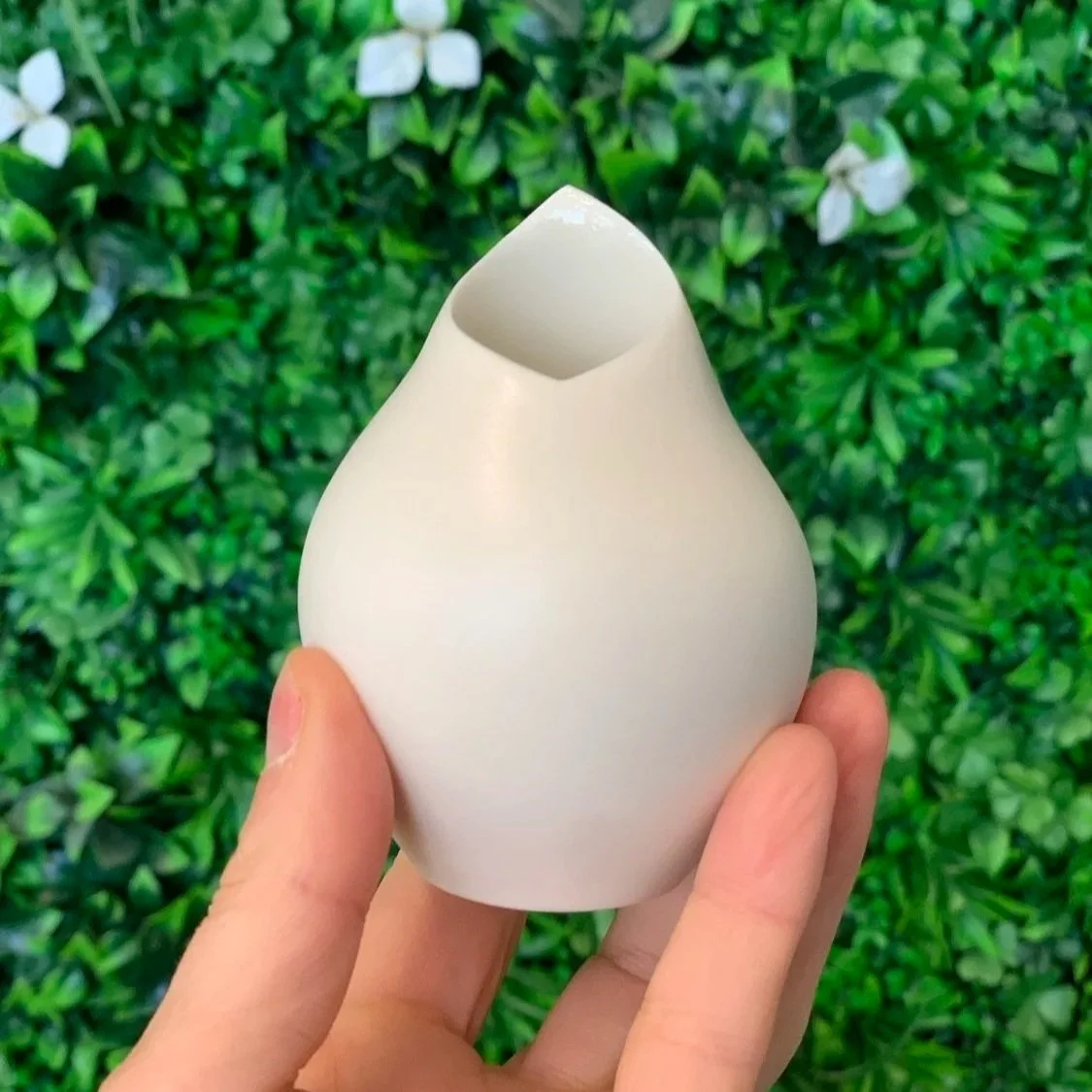 Techniques: Wheel-throwing, trimming, glazing