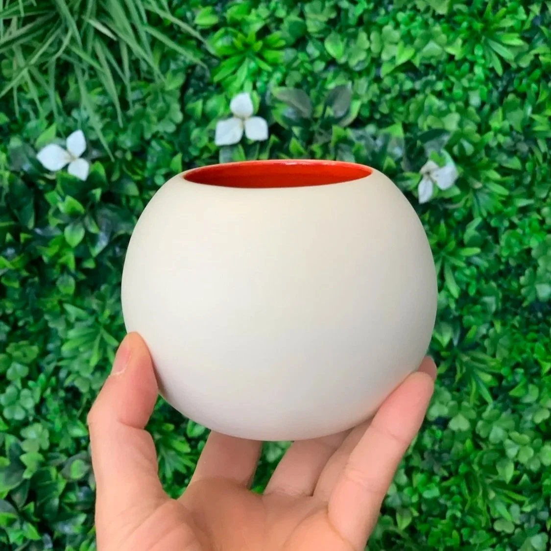 Techniques: Wheel-throwing, trimming, glazing