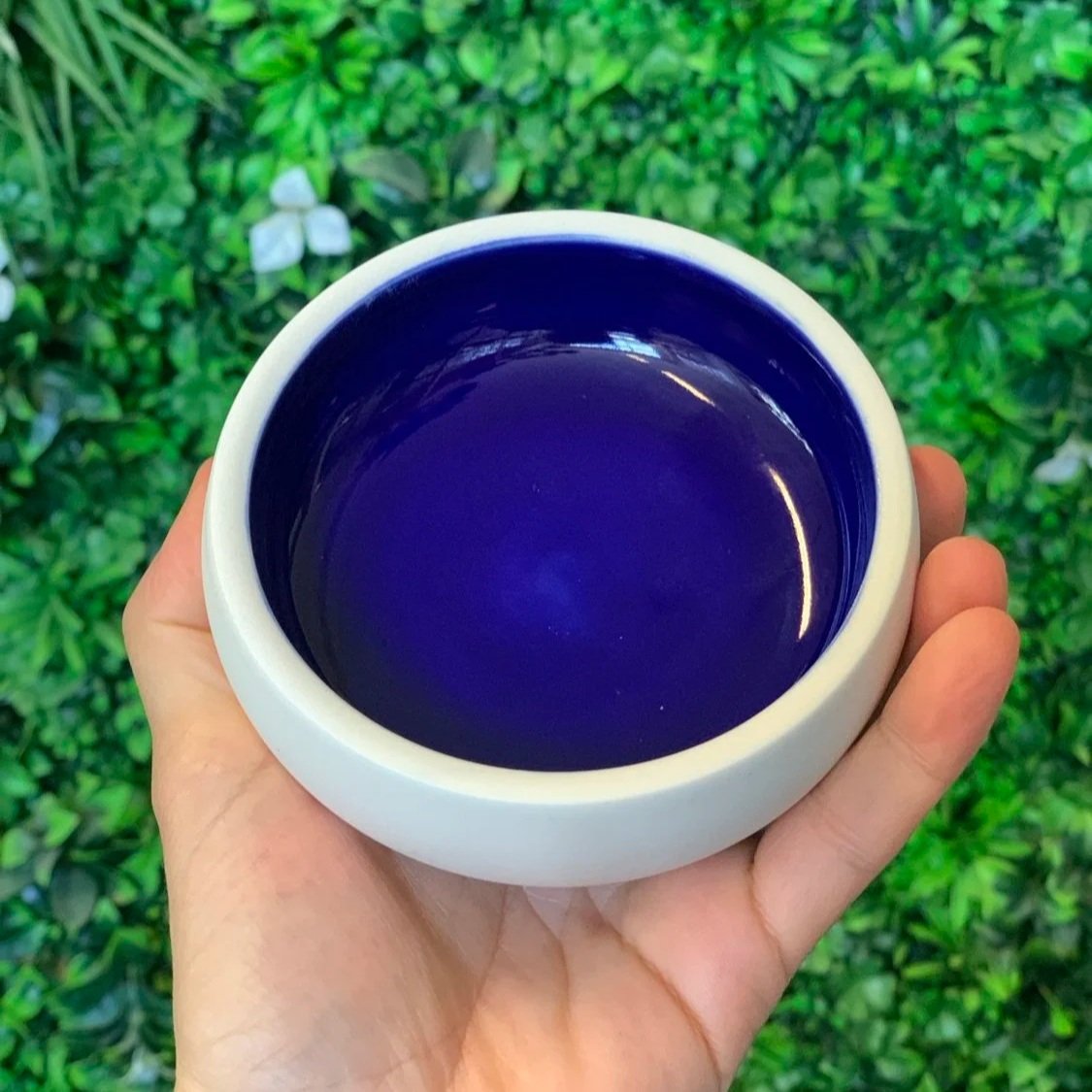 Techniques: Wheel-throwing, trimming, glazing