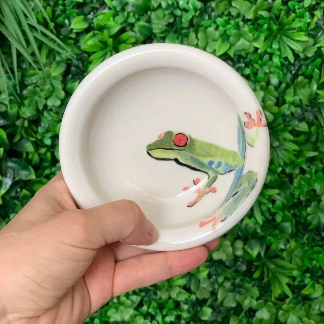 Techniques: Wheel-throwing, underglazing, glazing