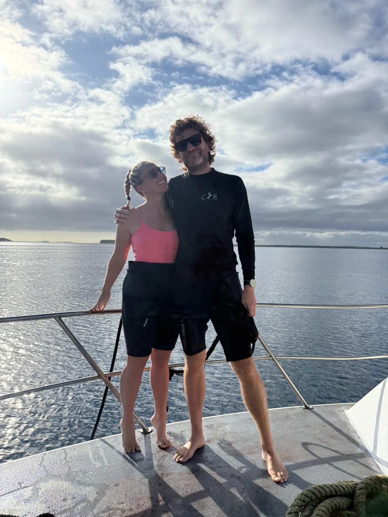 maxandhailey_travel_tonga-humpback-whale-swimming - 6.jpeg