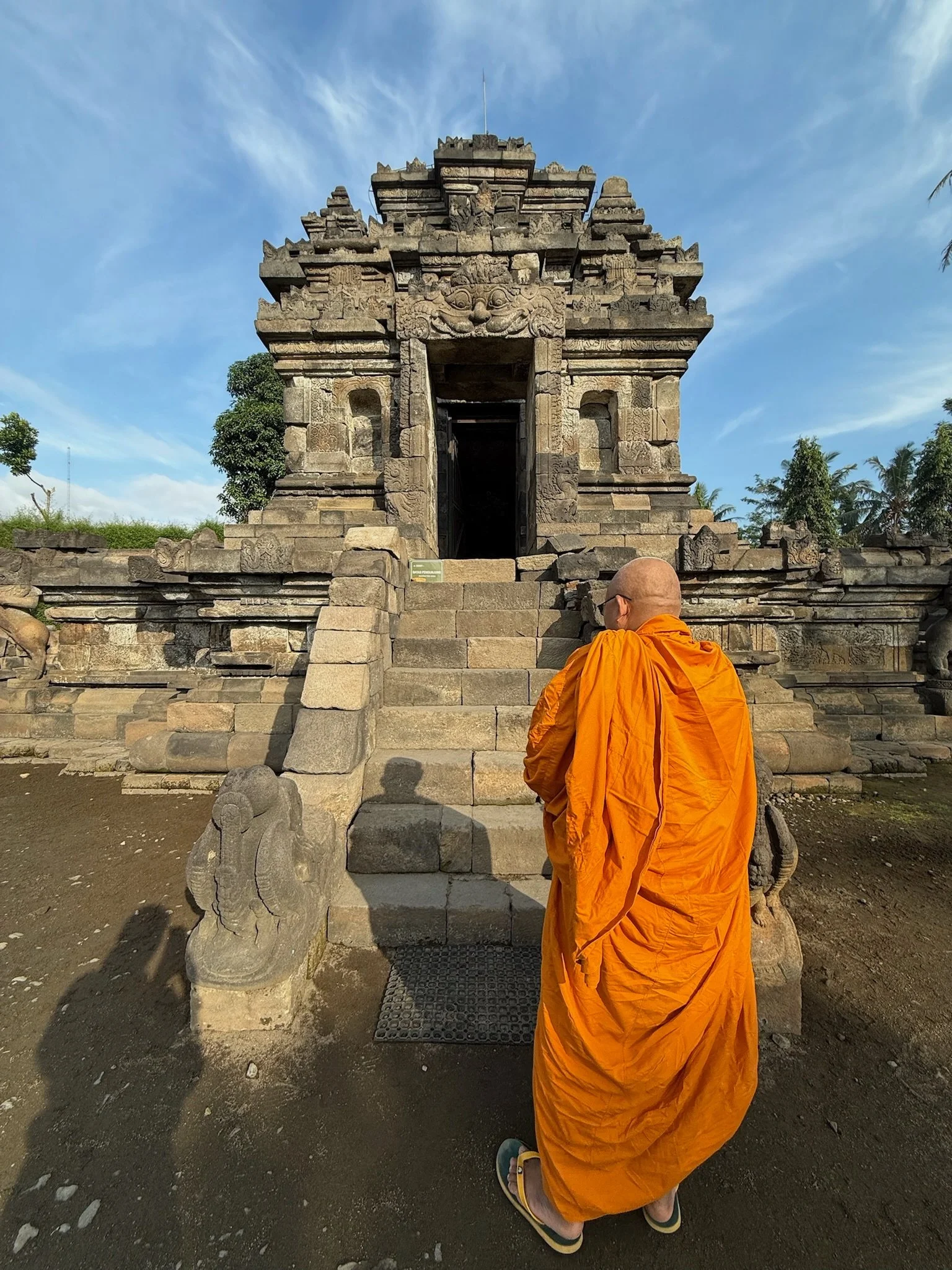 maxandhailey-travel_java-indonesia-borobudur - 18.jpeg