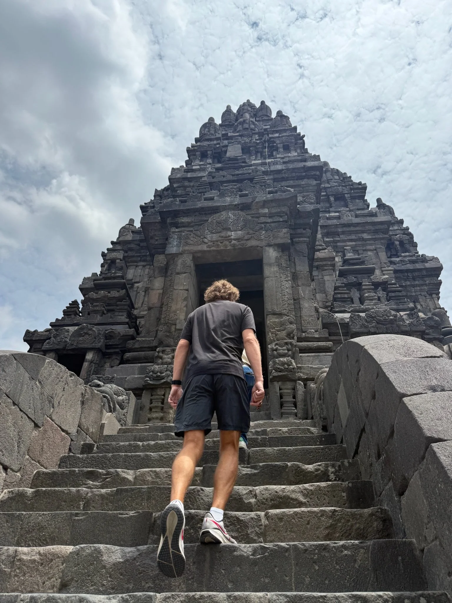 maxandhailey-travel_java-indonesia-borobudur - 27.jpeg