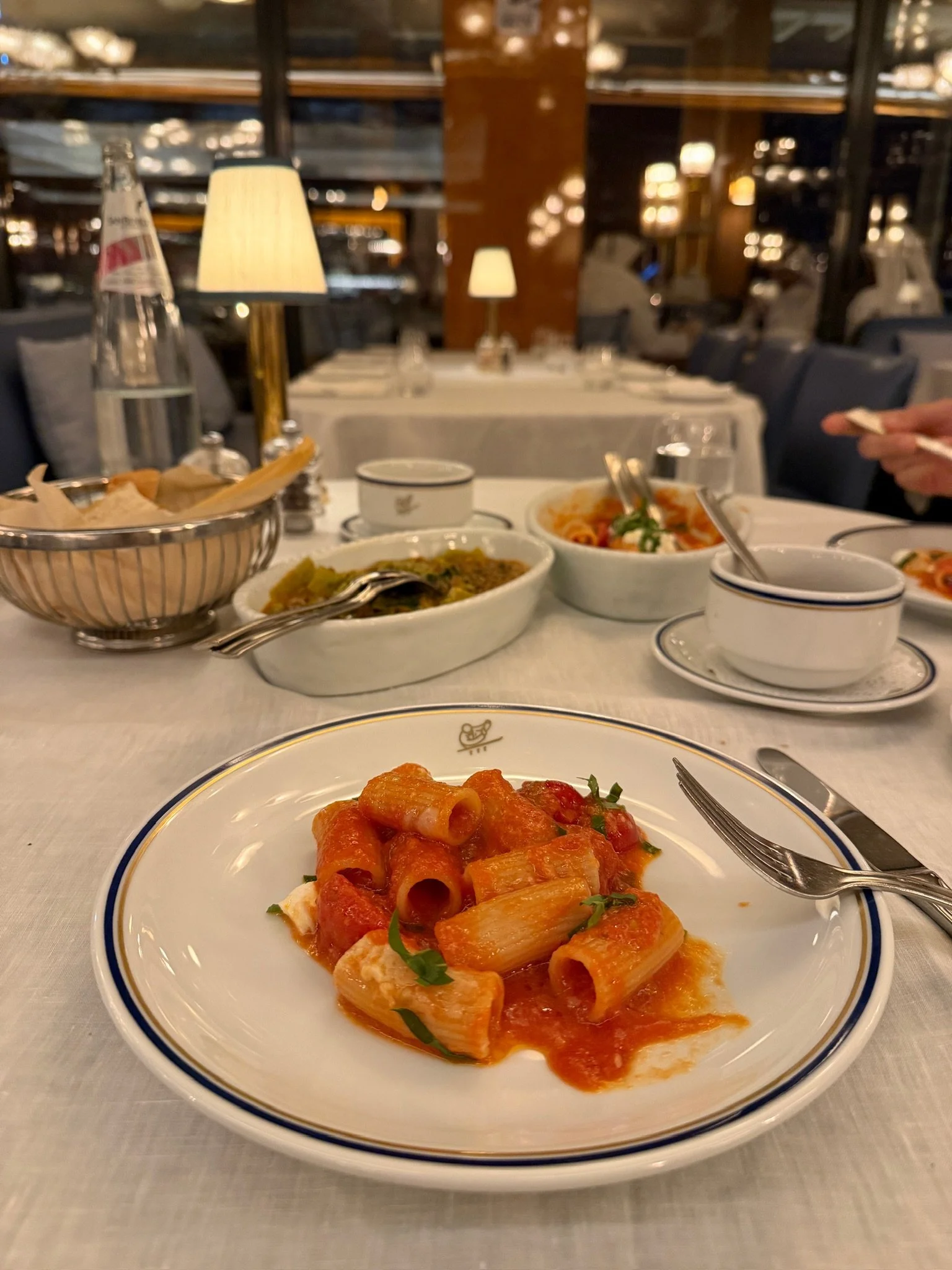 maxandhailey-travel_Qatar-doha - 4.jpeg