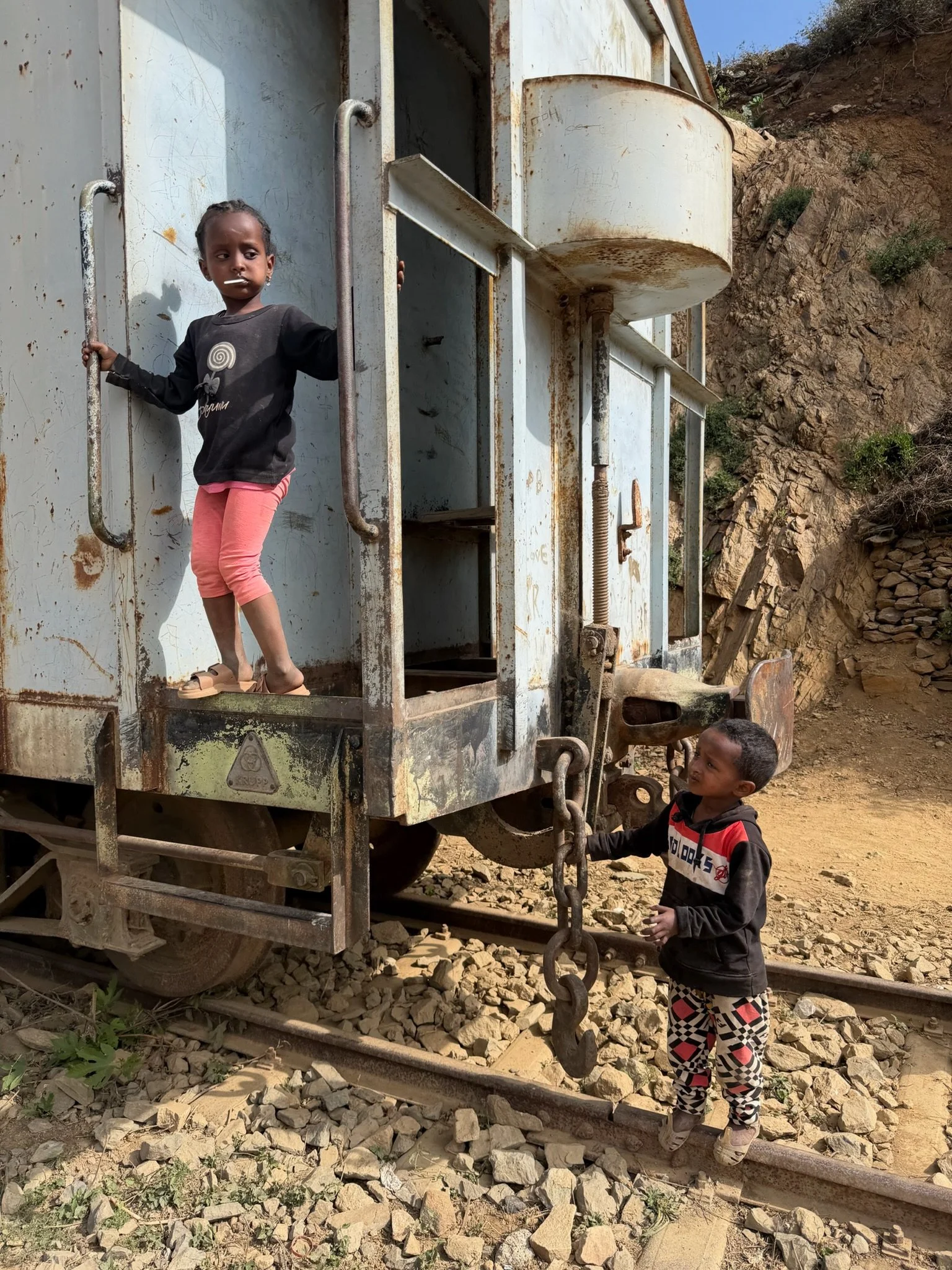 maxandhailey_travel-eritrea-massawa-asmara - 31.jpeg