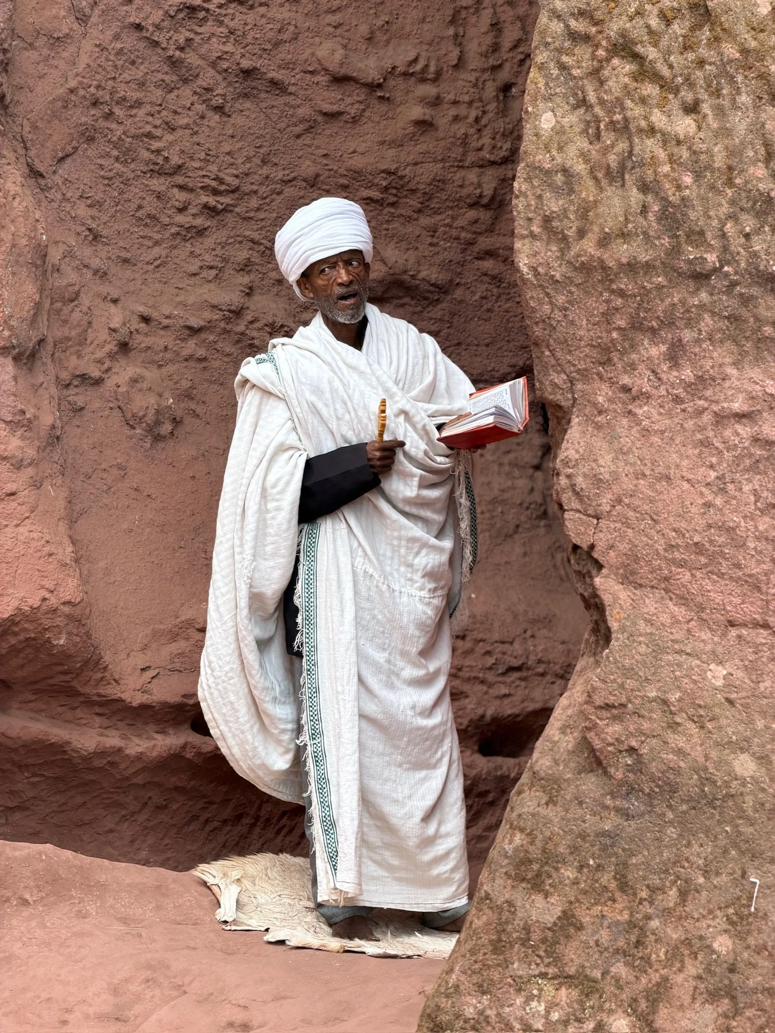 maxandhailey_travel-ethiopia-lalibella-axum-gondar-timket-ephiphany - 57.jpeg