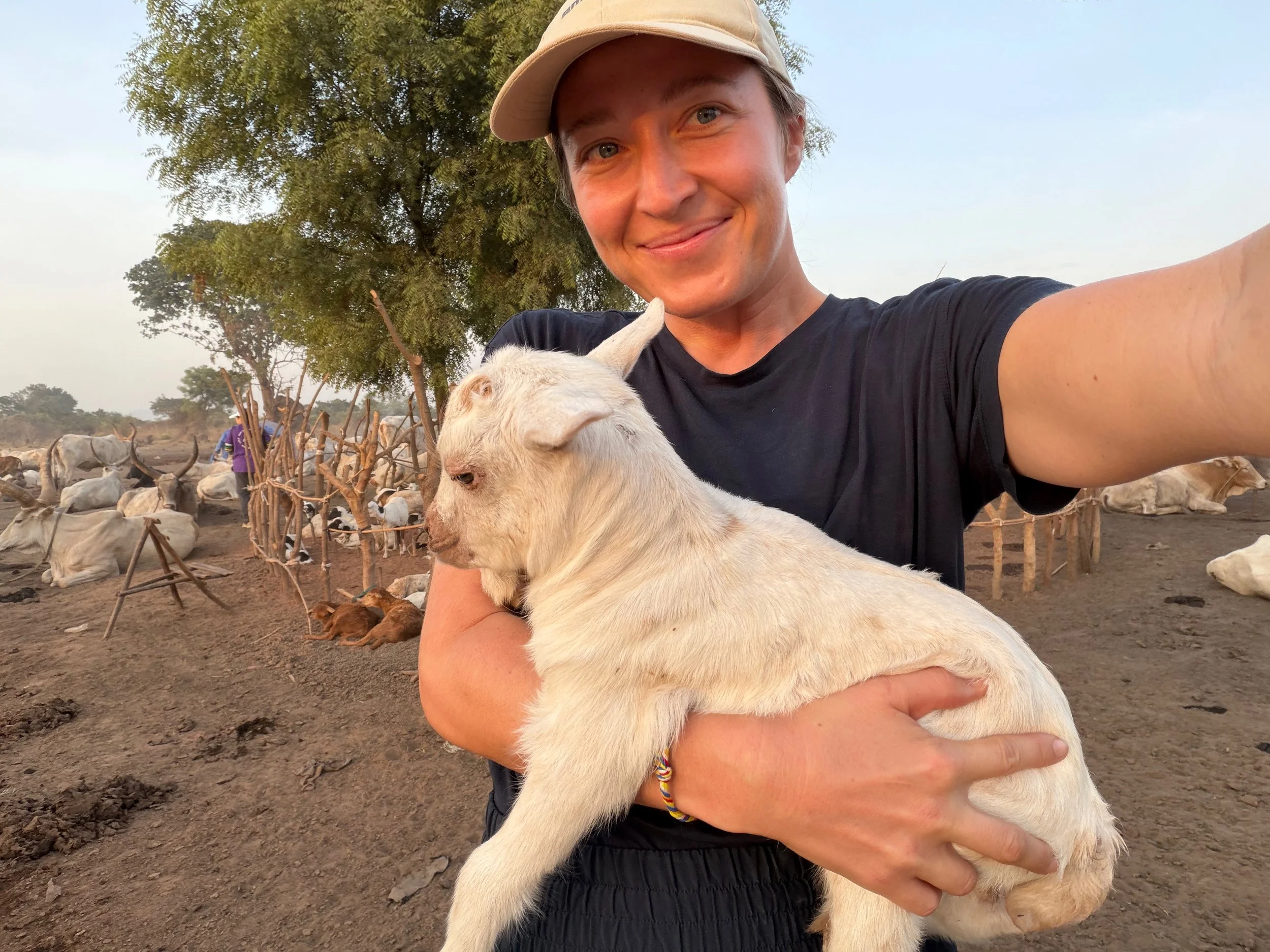 maxandhailey_travel-south-sudan-juba-mundari-mondari-cattle-camp-africa-watusi-tribe - 17.jpeg