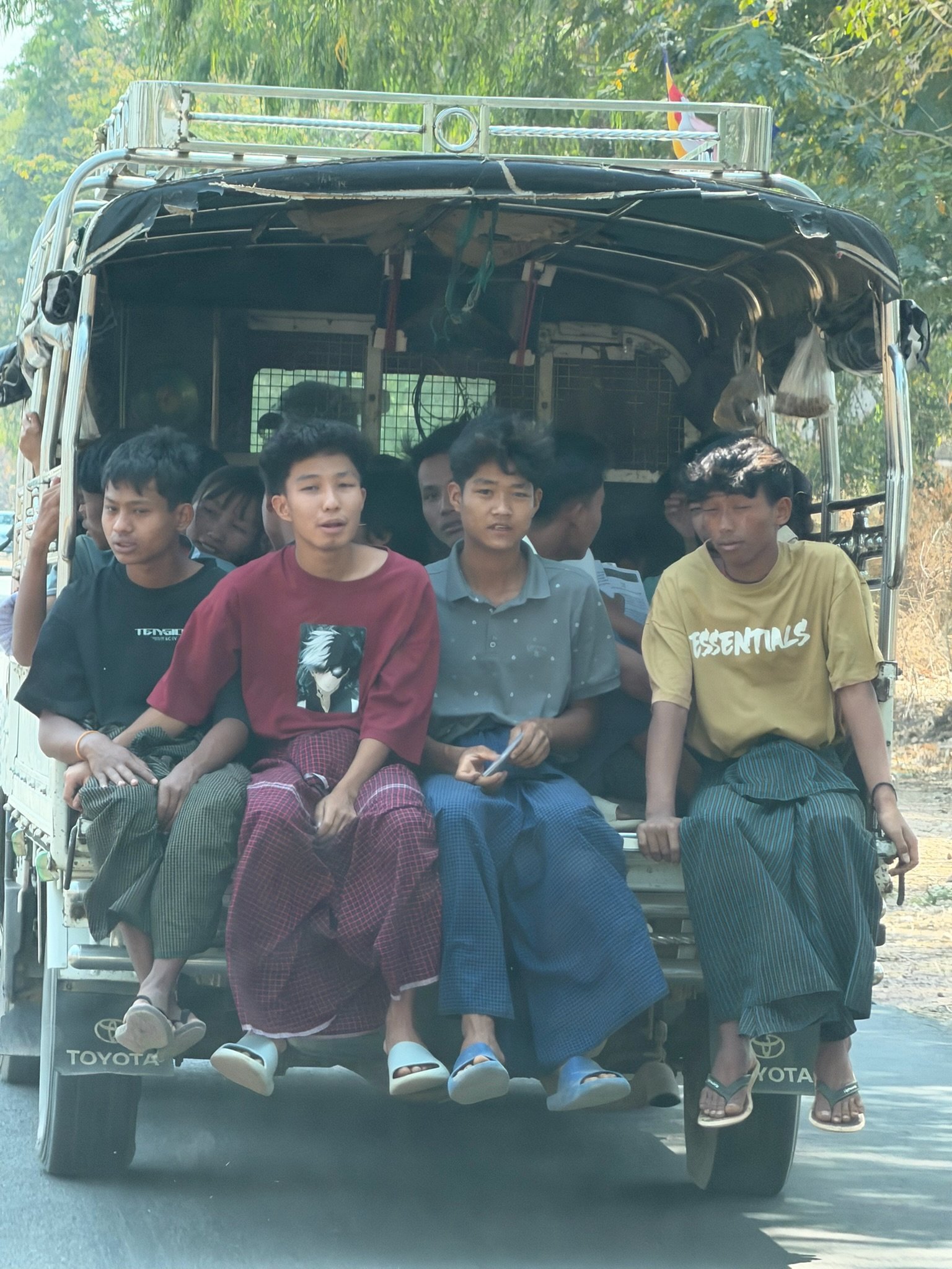 maxandhailey_travel-myanmar-burma-yangon-mandalay-bagan - 23.jpeg