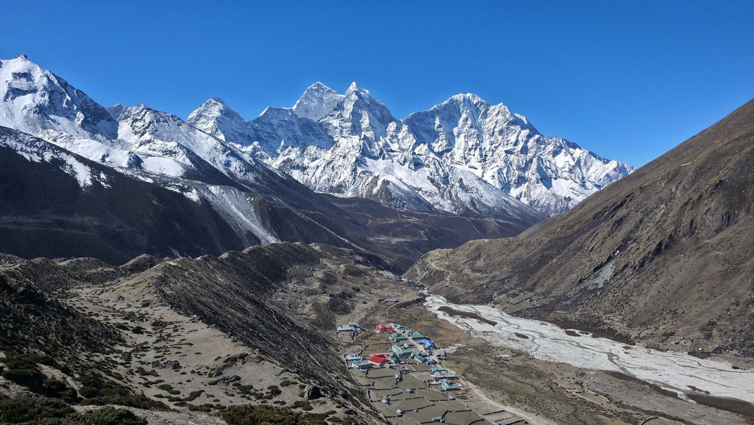 maxandhailey_travel-nepal-everest-base-camp-ebc-dingboche-tenboche-lukla-mountain-lodges - 37.jpeg