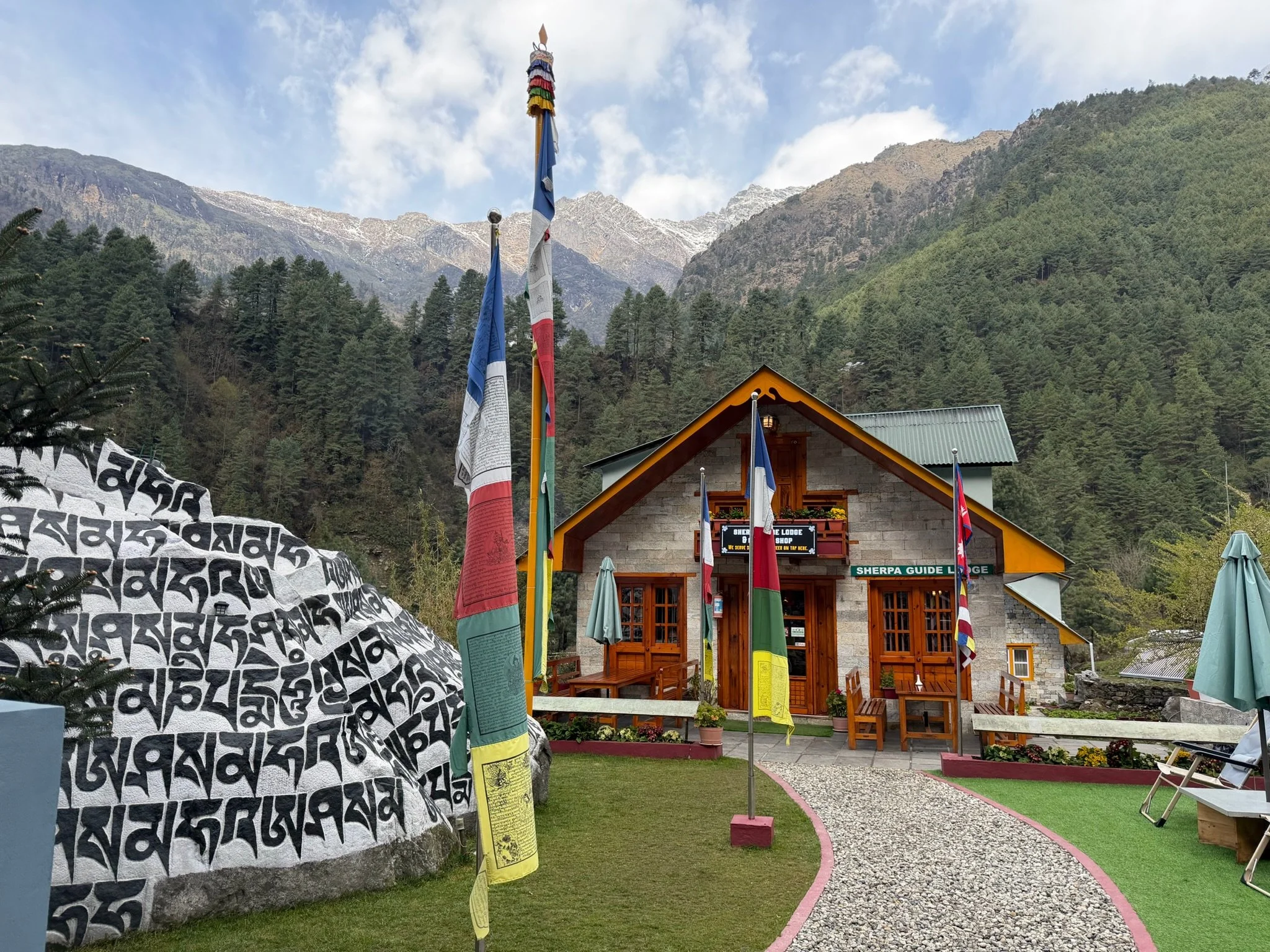 maxandhailey_travel-nepal-everest-base-camp-ebc-dingboche-tenboche-lukla-mountain-lodges - 7.jpeg