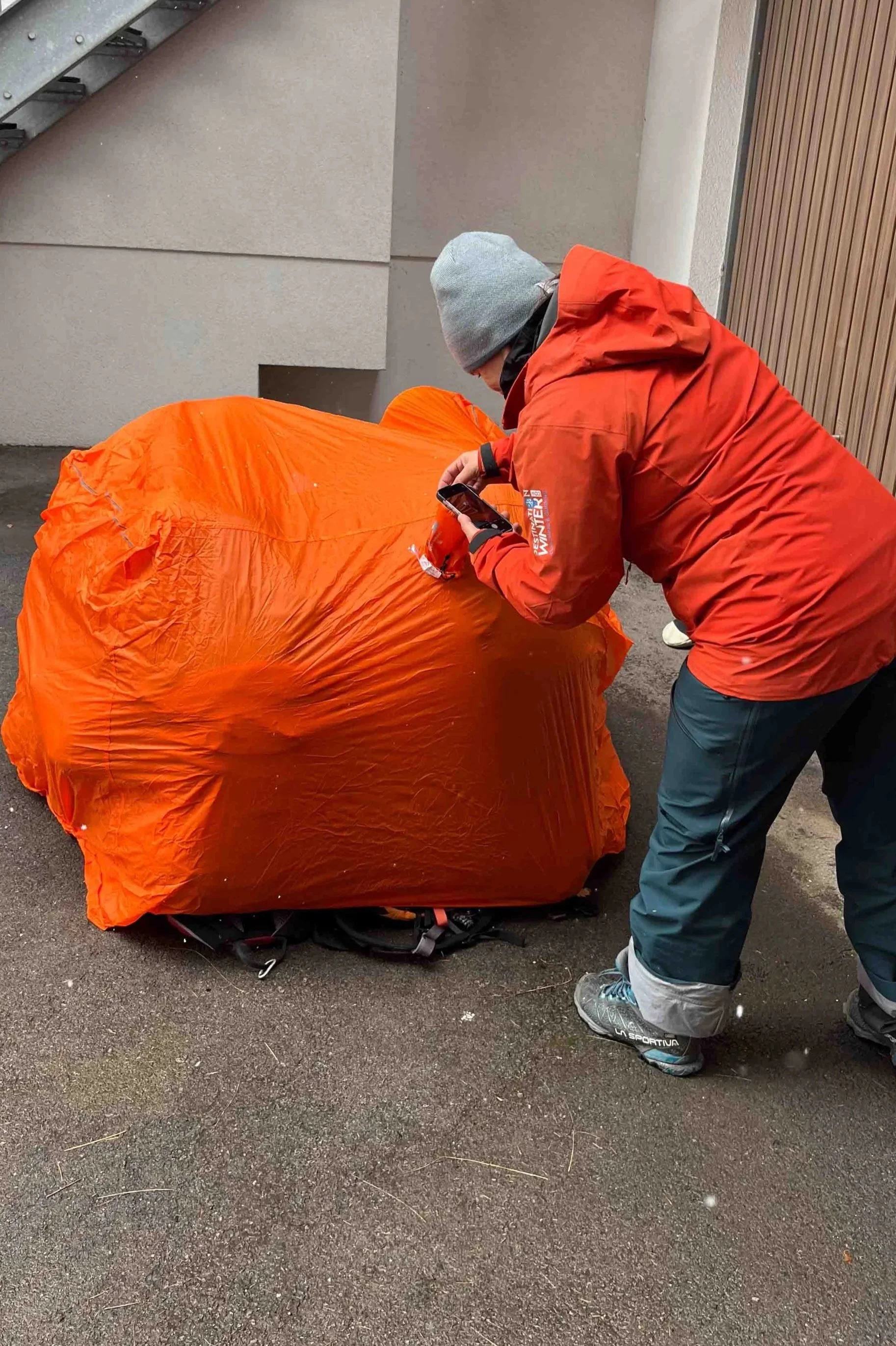 2 person survival shelter for use in the mountains