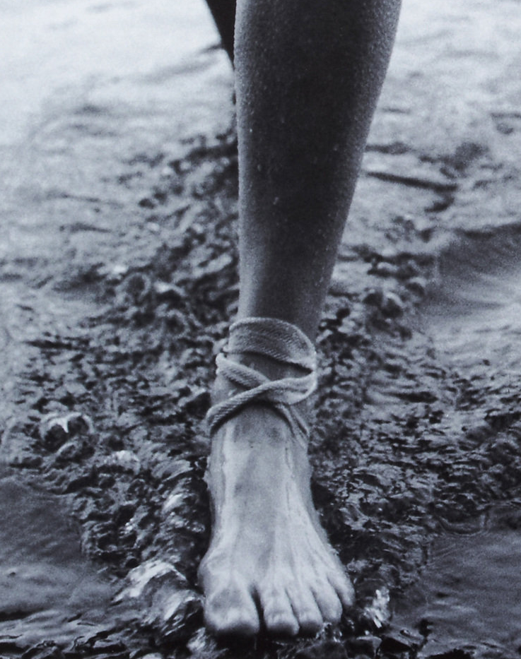 Elsa Peretti Mesh Necklace, Visionnaire, 1996, Miles Aldridge