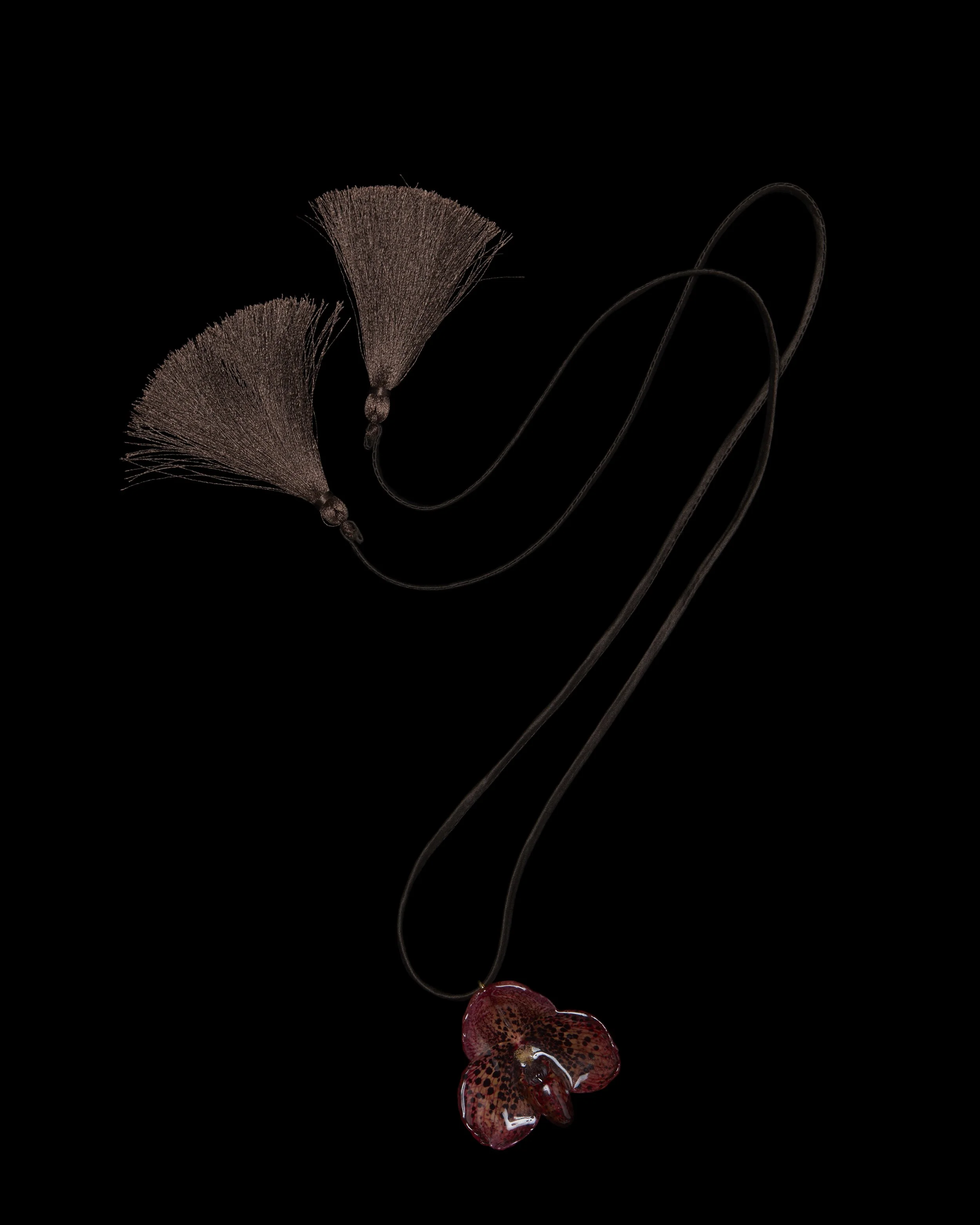 Nº 100 Orchid with Tassels