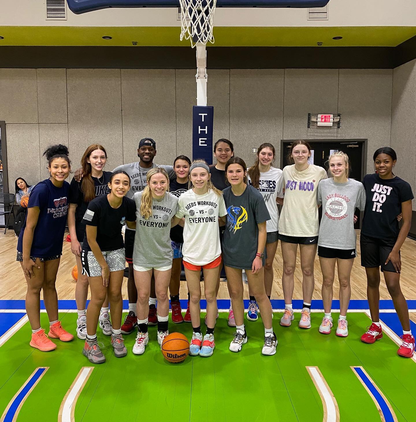 Great work ladies! Way to capitalize on the last day of 2022 - working in the gym to get closer to you basketball goals. 

Keep up the good work, good luck the rest of the season! 

@seedsworkouts | @sheputsinwork | #2022tuneup