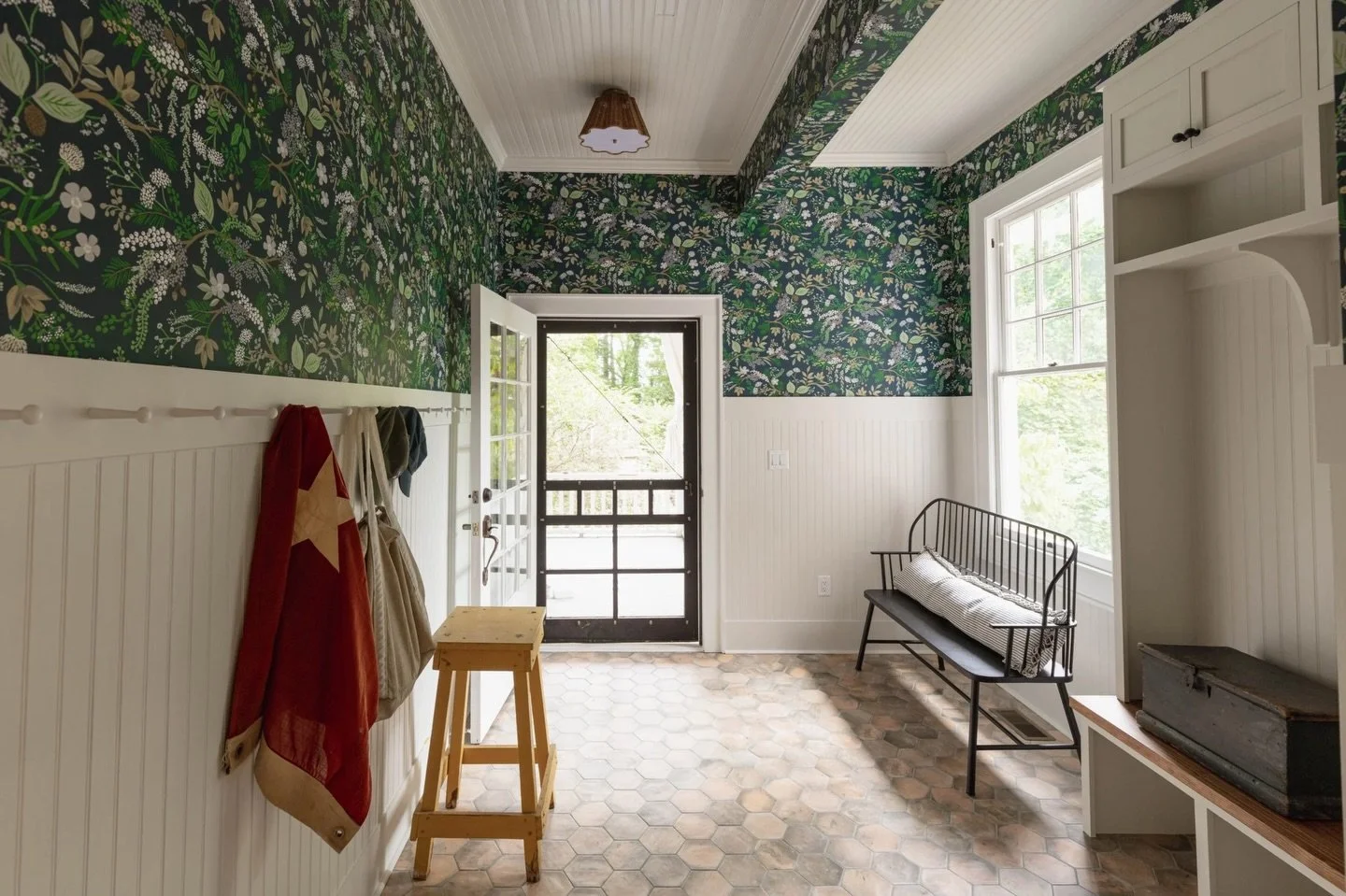 Go with the bold design! It&rsquo;s often the part you end up loving the most. This project was a beautiful exercise in trust; because we were so aligned on the vision, she felt empowered to say an immediate &lsquo;yes&rsquo; to this statement wallpa