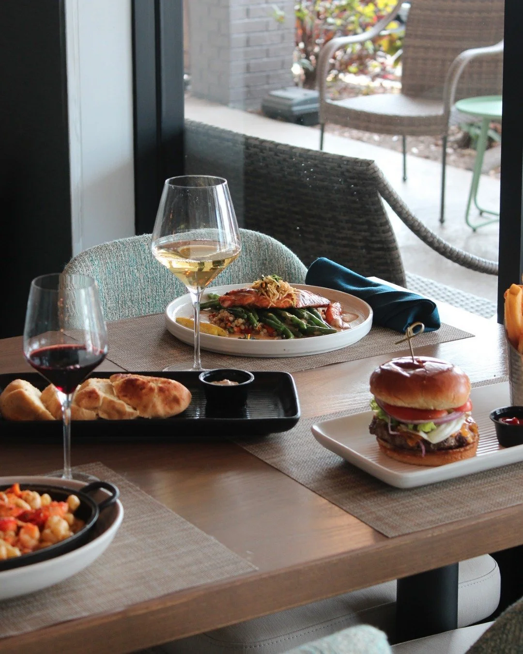 Fresh out the kitchen and onto your plate. Let's go.

⏰ Mon - Sat 11am to 9pm
📍 5629 Manatee Ave W, Bradenton, FL 34209