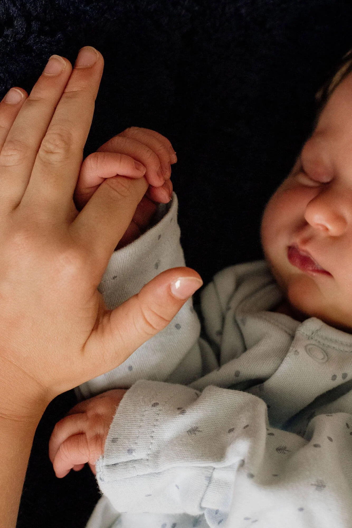 FieldsPhotographyLondonBabyW-5 (1).jpg