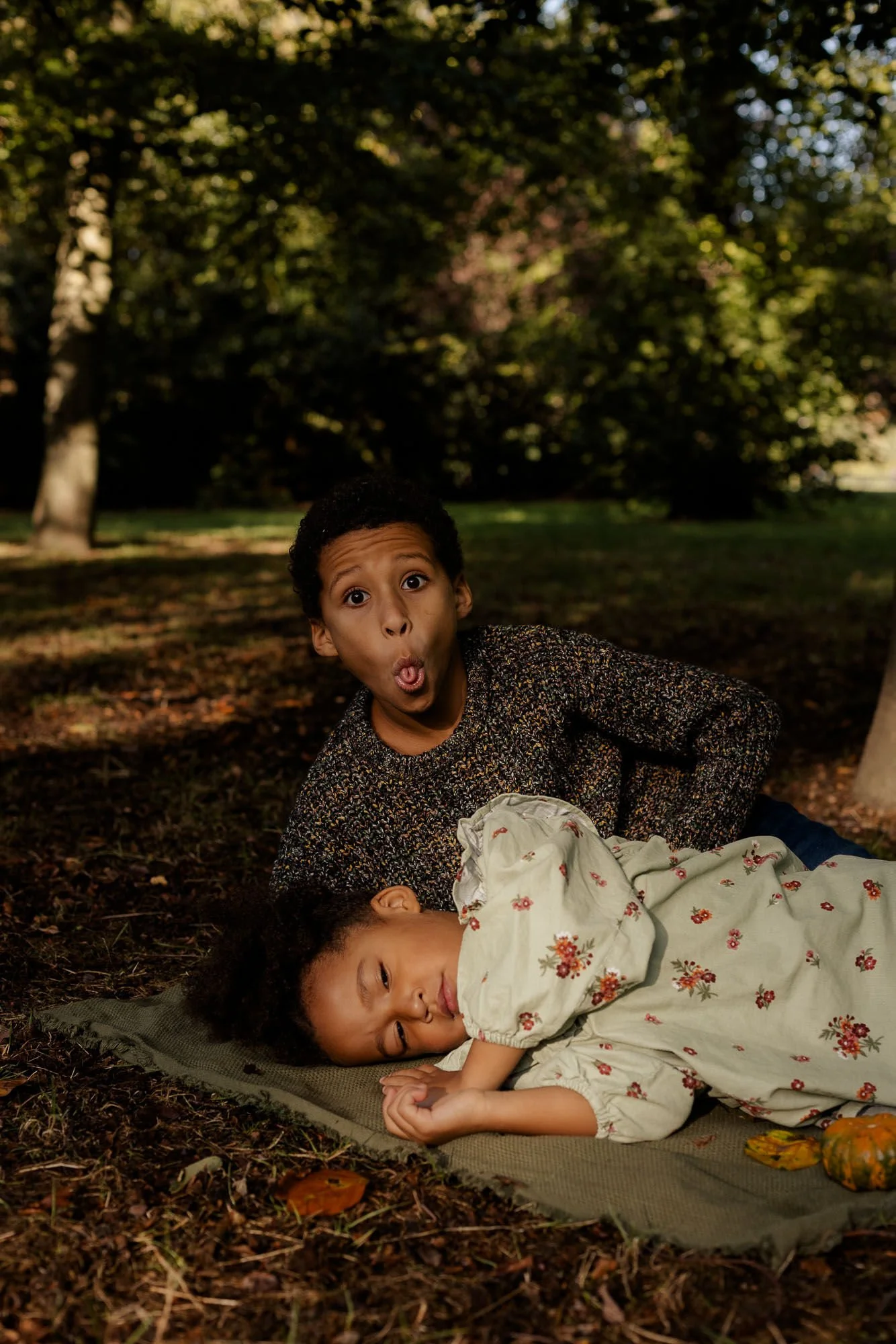 FieldsPhotographyLondonMotherhoodMinishoots-16.jpg