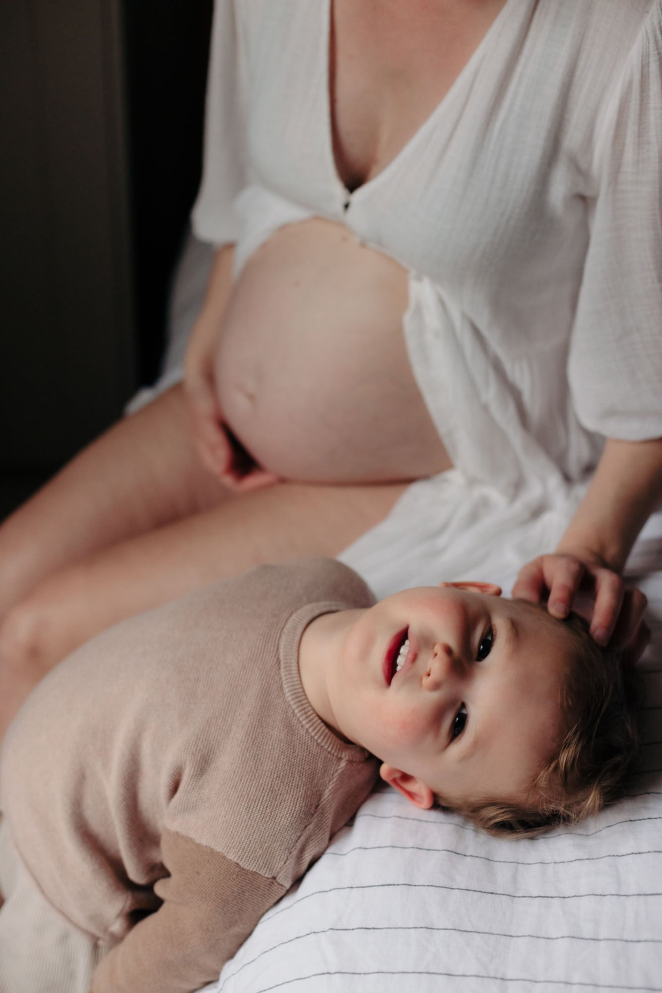 FieldsPhotographyLondonathomematernity-18.jpg