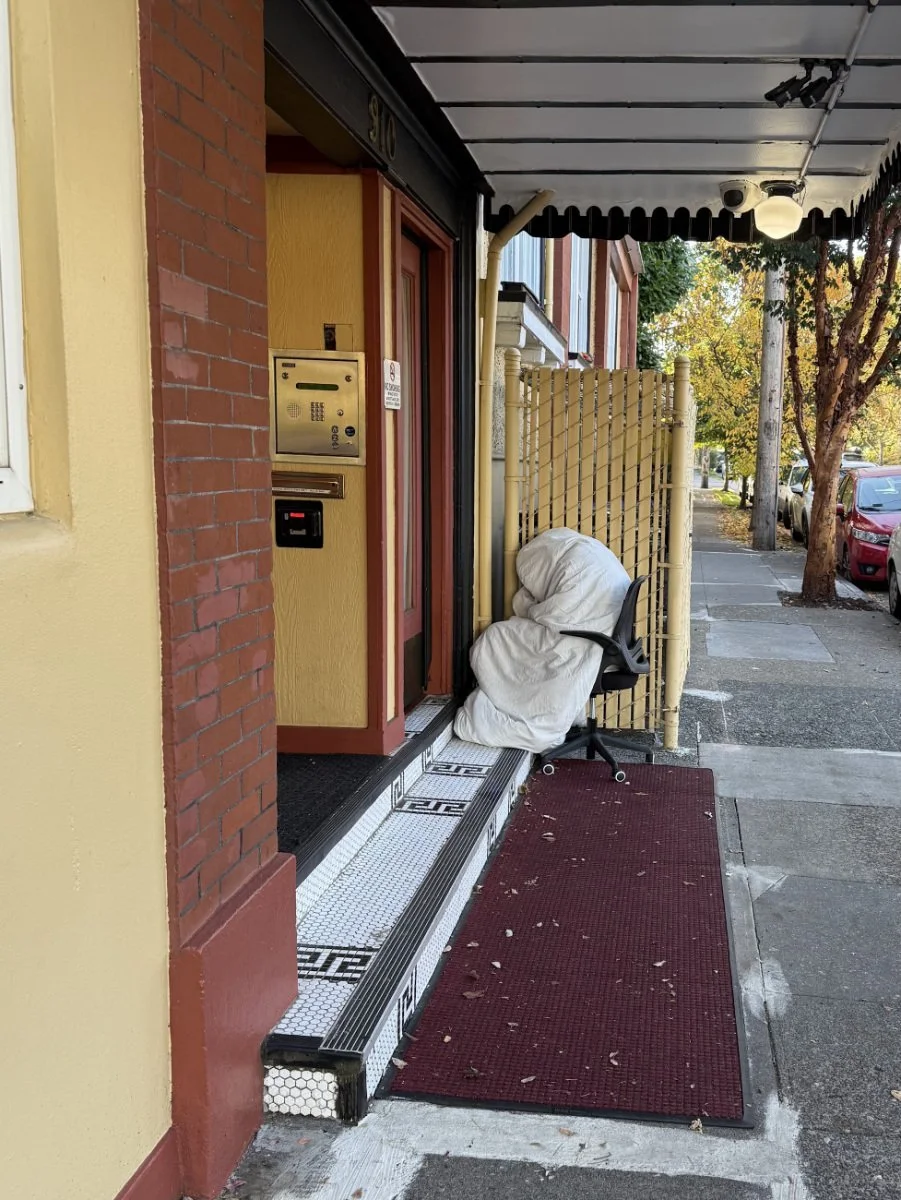 collapse-chairmummy.jpg