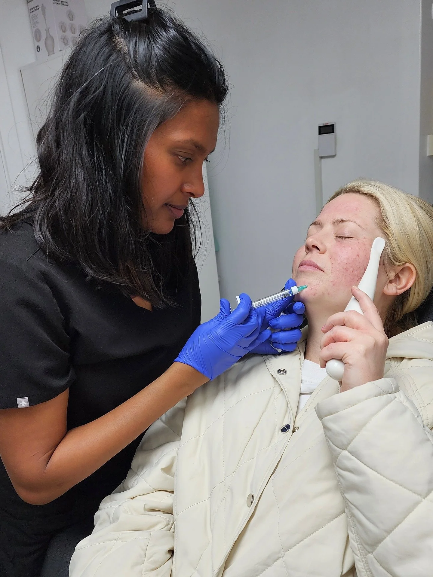 Why is Rejuran so powerful? Because it works deep within your skin to repair, rejuvenate, and restore. Think smoother texture, radiant glow, and healthier skin from the inside out!
Interested to know more about this treatment? Let’s chat - bo