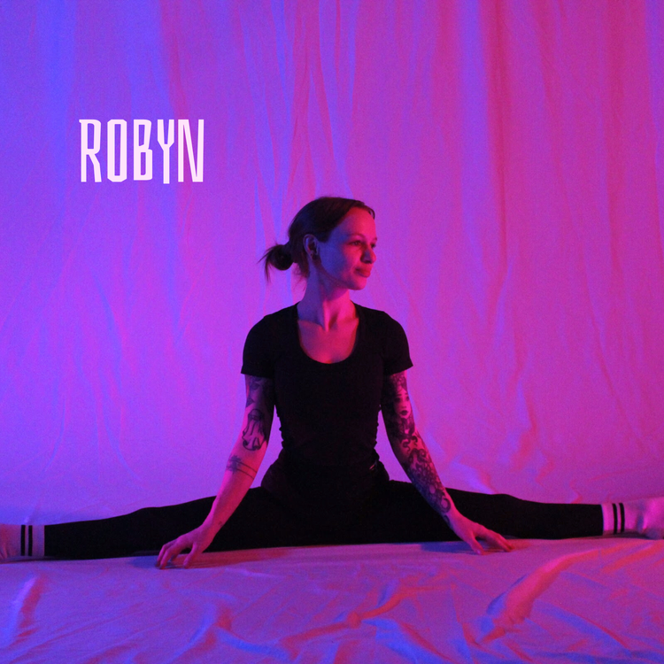 Robyn, KUUMA teacher