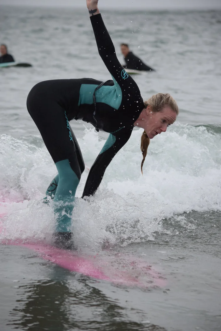 surf retreat wave