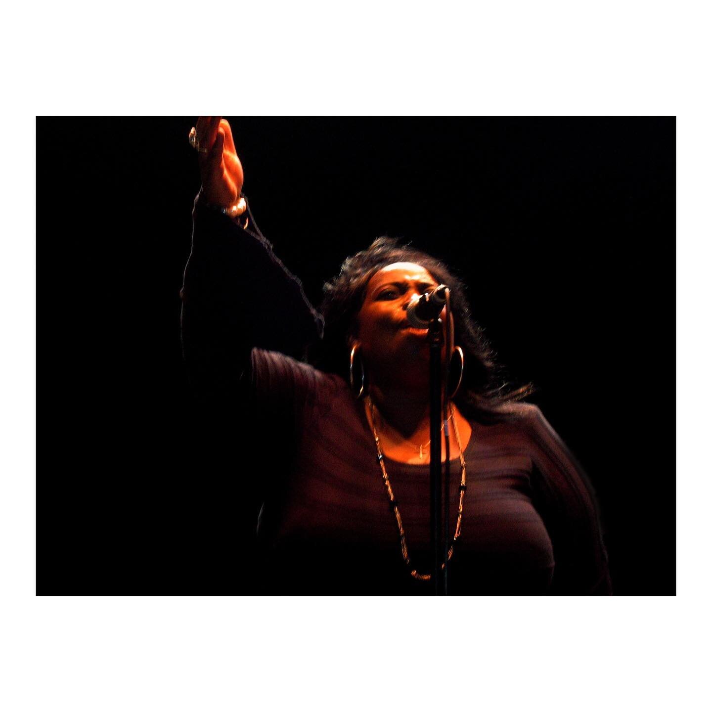 &ldquo;Reflections about love sit nicely in this vibe.&rdquo; .- #RubyTurner 
♫
The first time I got introduced to the voice of Ruby Turner is when I saw her performing live at the Jazz Festival in Dubai 2012. I got captivated by her voice and the al