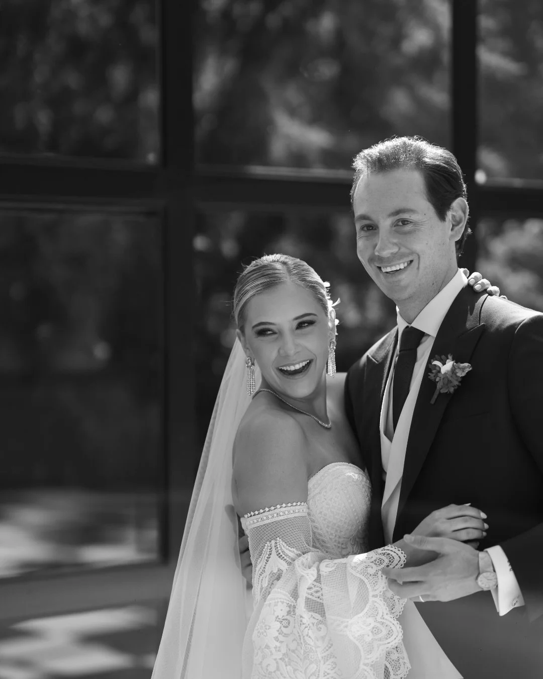 El d&iacute;a m&aacute;s bonito para la boda m&aacute;s espectacular en Rancho La Pe&ntilde;a. Nos divertimos mucho con Bel y Luis tomando sus primeras fotos como esposos en el invernadero 

Foto @mariacorreaphoto 
Video @tilt.weddings 
WP @viviassam