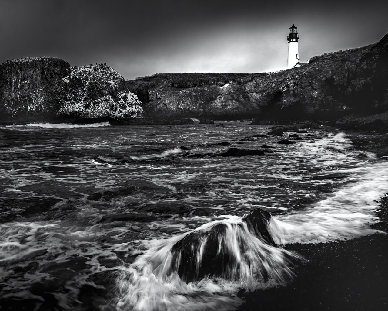 "Yalquina's Edge"
Incoming Surf, Yaquina Head Lighthouse
Newport, Oregon. Oregon Coast