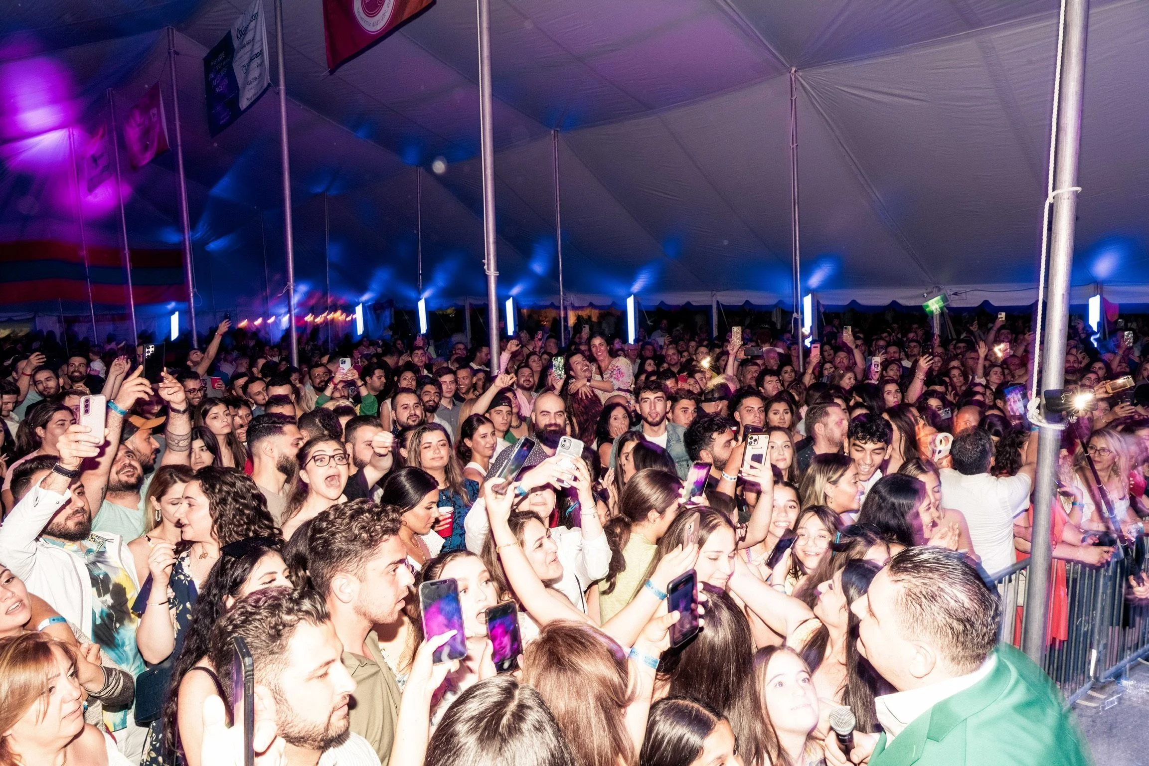 Հազարաւոր հայորդիներ վայելեցին Հայ Կեդրոնի ամառնային փառատօնի շքեղ 25-ամեակը