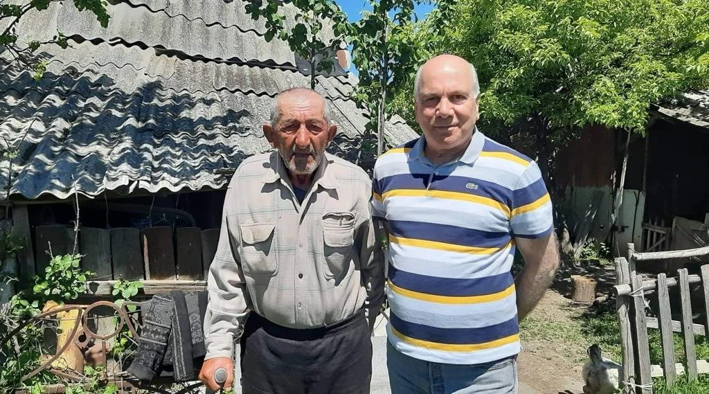 Այստեղ ժպիտը ի սրտէ է
