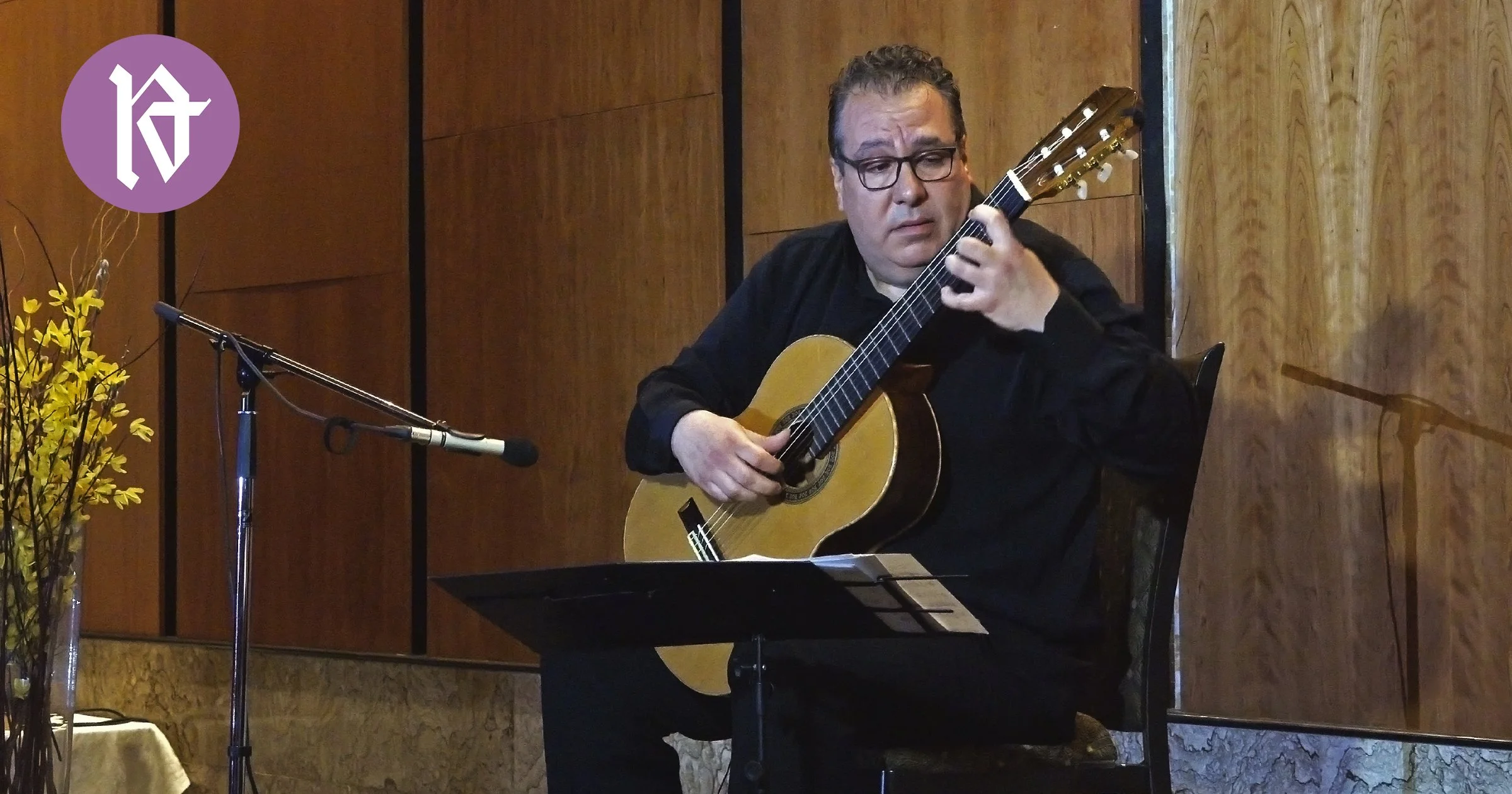 Լիբանանահայ կիթառահար Մկրտիչ Միքայէլեանը հիացուց թորոնթոհայութիւնը