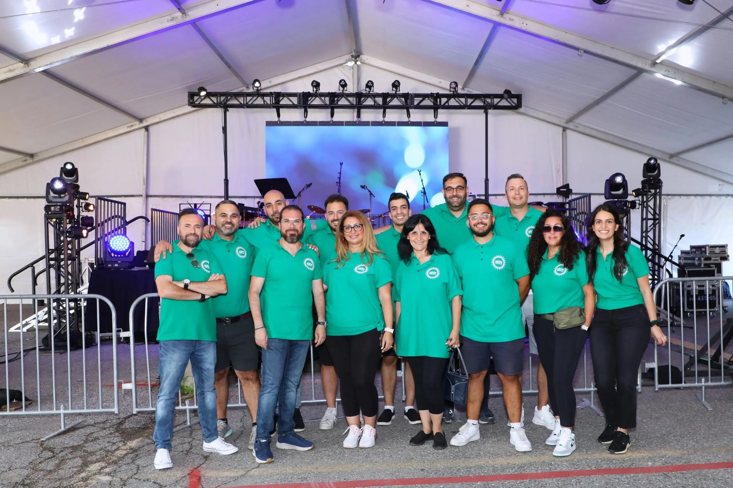 (լուսանկարները՝ Վազգէն Քէշիշեանի տրամադրած է Հայ կեդրոնի ամառնային փառատօնի յանձնախումբը)