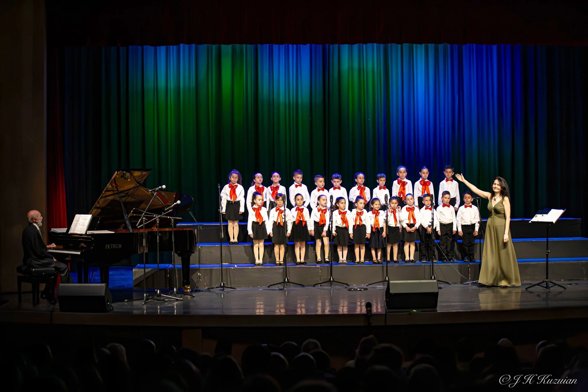 հայ աստղեր3.jpg