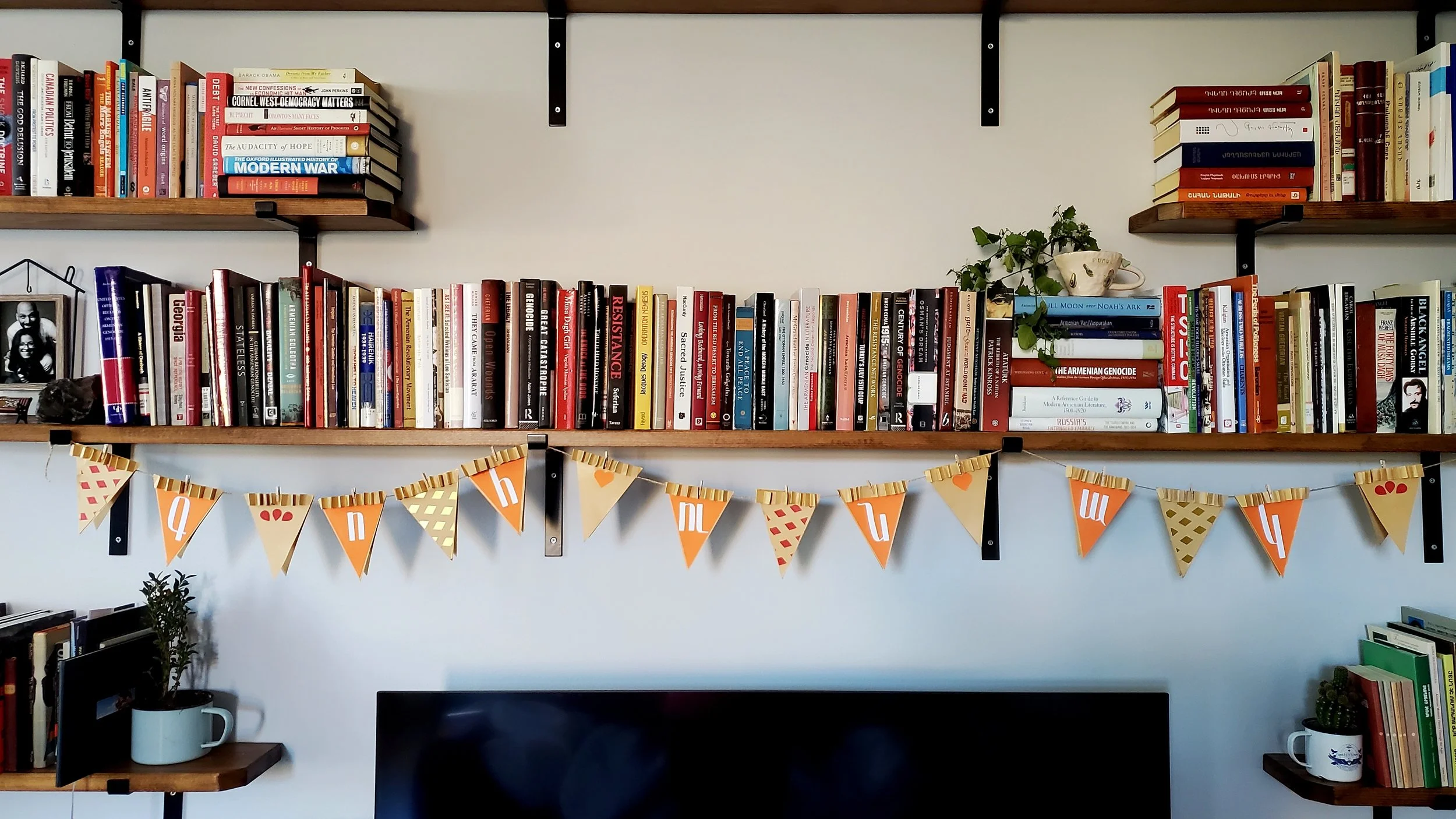 Thanksgiving of belonging (between Toronto, Yerevan, and a Greek island)